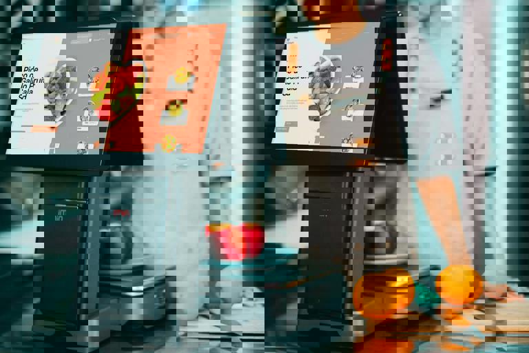 Robotics Firm Unveils Bilingual Customer Service Bots for Quebec Retailers